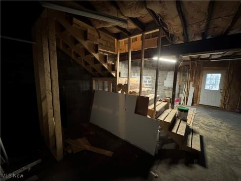 152 E Main Street Barnesville OH 43713