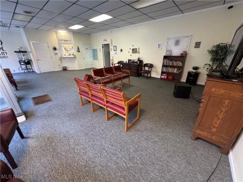 152 E Main Street Barnesville OH 43713