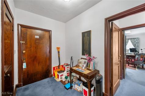 16903 Fischer Road Cleveland OH 44107