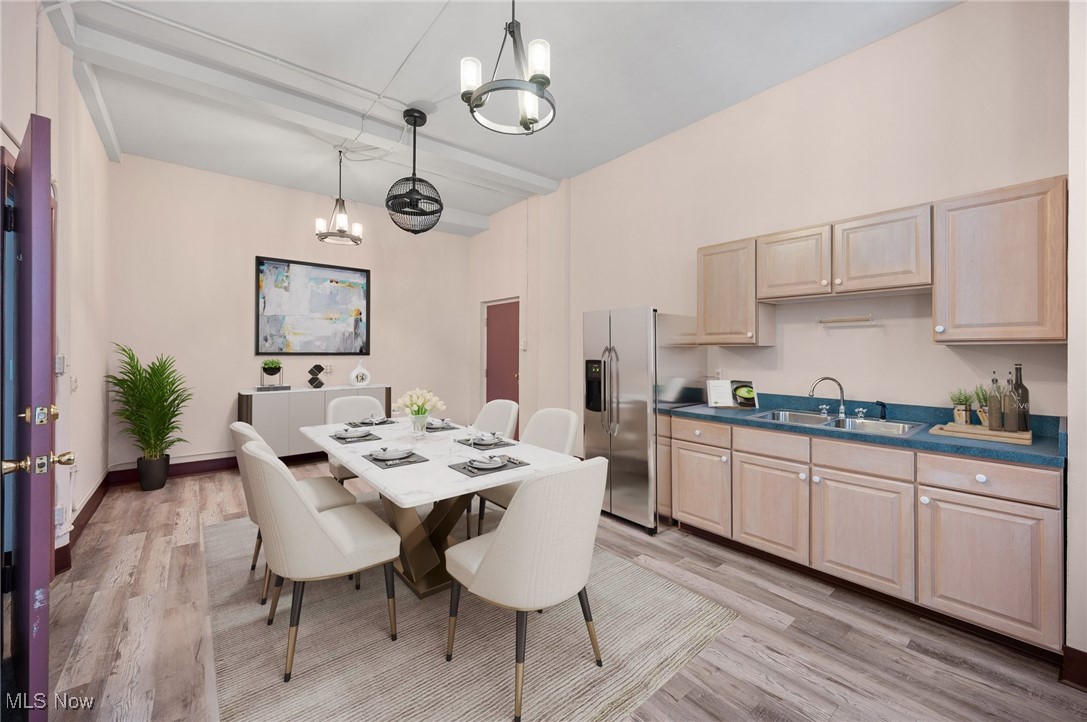 16903 Fischer Road Cleveland OH 44107