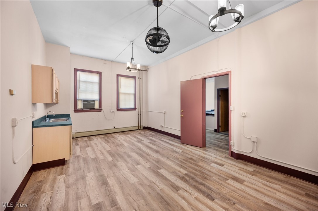 16903 Fischer Road Cleveland OH 44107