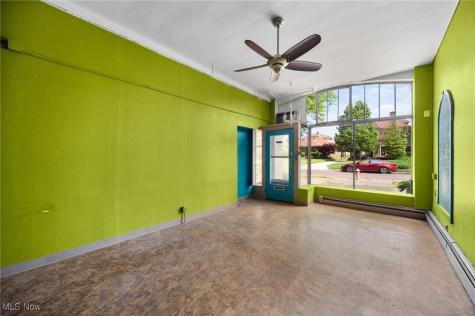 16903 Fischer Road Cleveland OH 44107