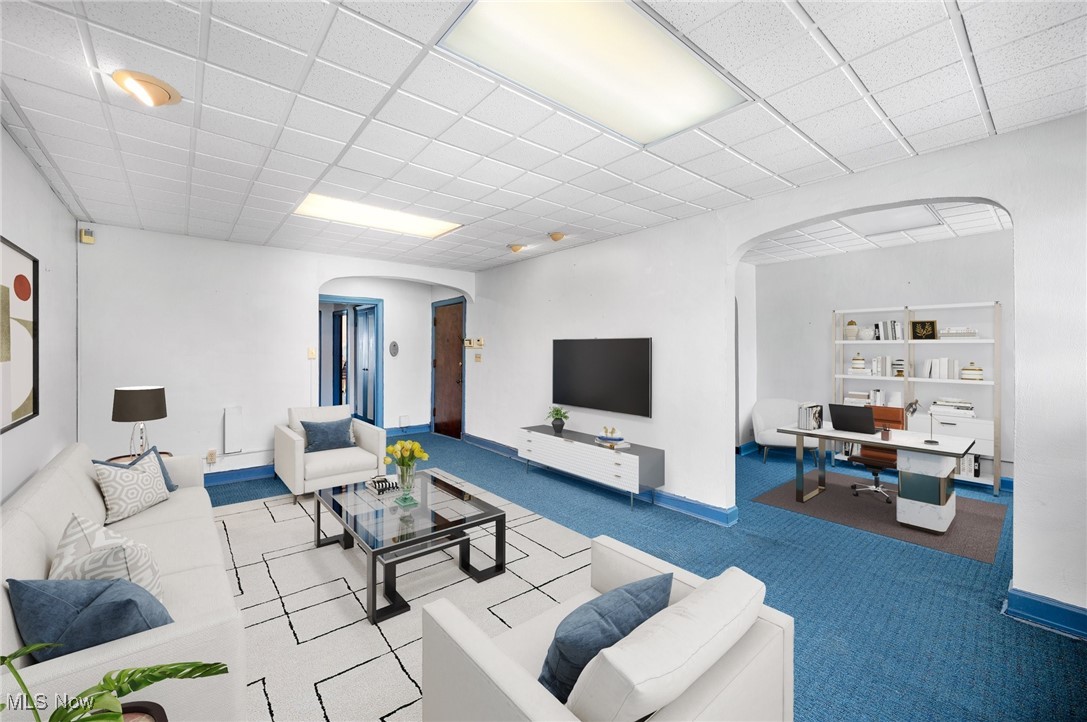 16903 Fischer Road Cleveland OH 44107