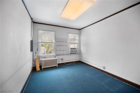 16903 Fischer Road Cleveland OH 44107