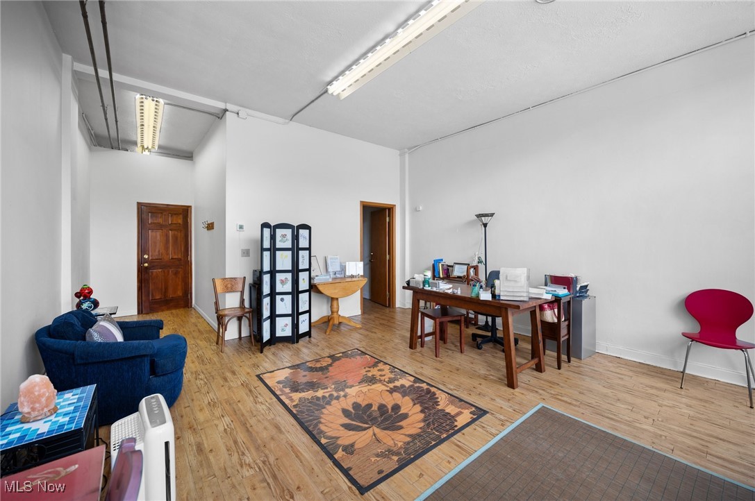 16903 Fischer Road Cleveland OH 44107