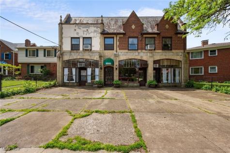 16903 Fischer Road Cleveland OH 44107