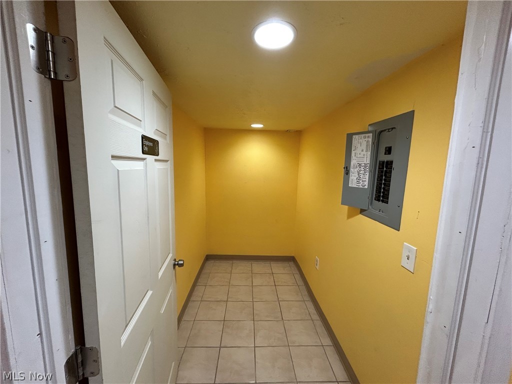 669 E 185th Street E Euclid OH 44119