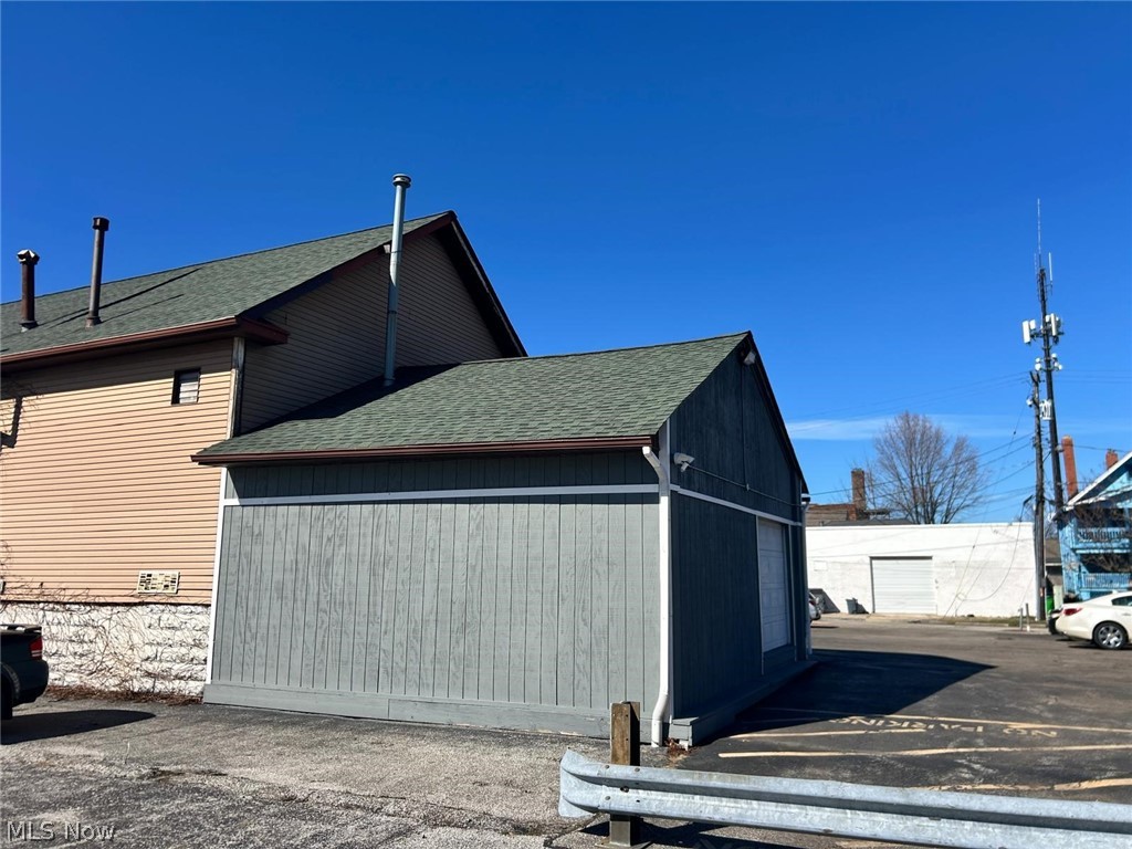 669 E 185th Street E Euclid OH 44119