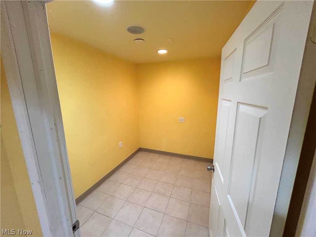 669 E 185th Street E Euclid OH 44119