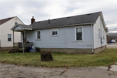 967 G Street Lorain OH 44052