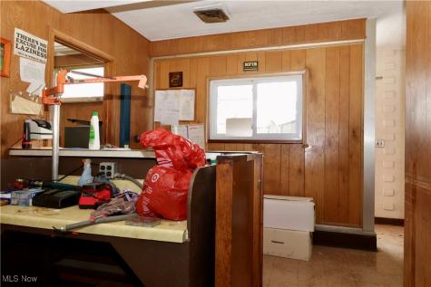 967 G Street Lorain OH 44052