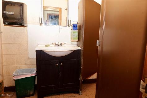 967 G Street Lorain OH 44052