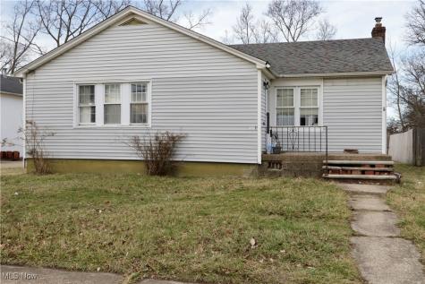 967 G Street Lorain OH 44052