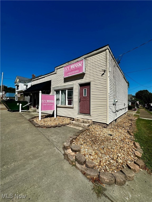 654 S Zane Highway Martins Ferry OH 43935