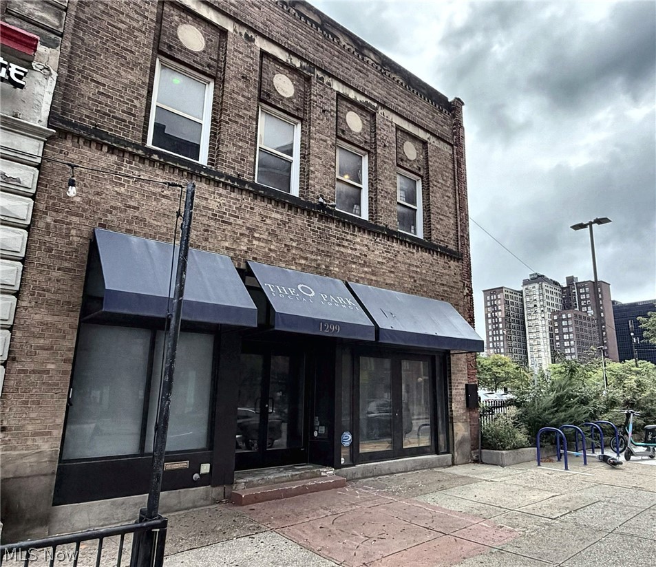 1299 W 9th Street Cleveland OH 44113