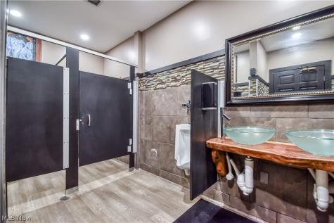 38257 Glenn Avenue Willoughby OH 44094
