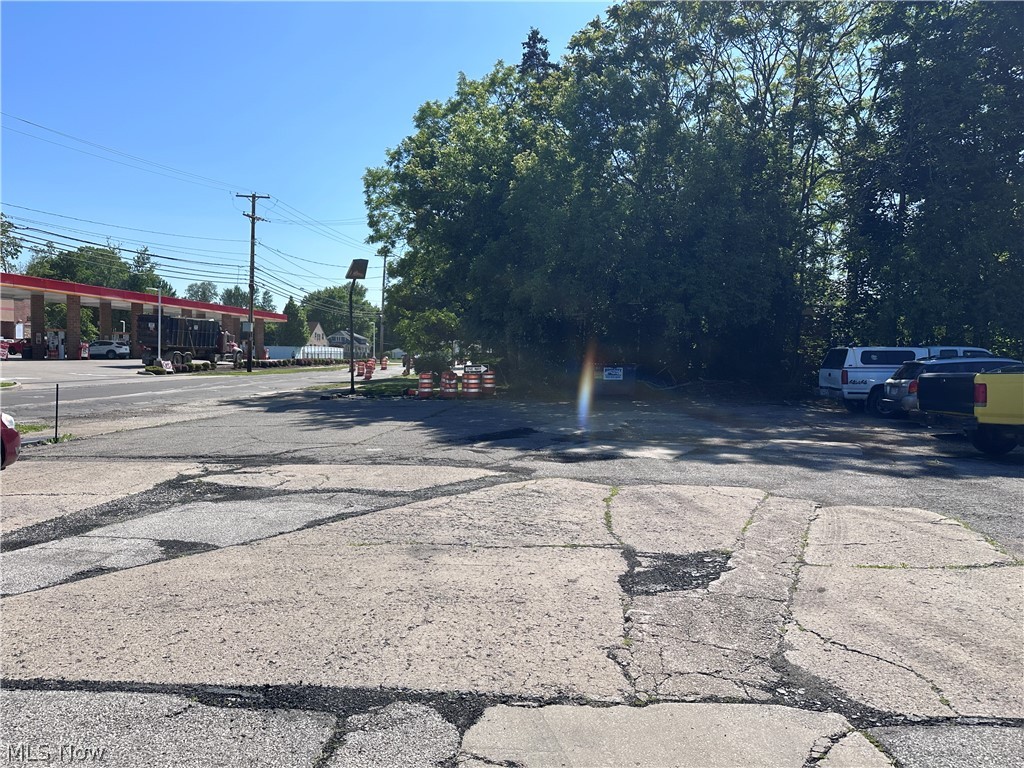 201 W Main Street Geneva OH 44041