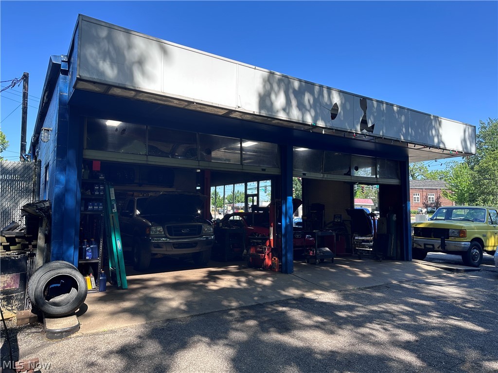 201 W Main Street Geneva OH 44041