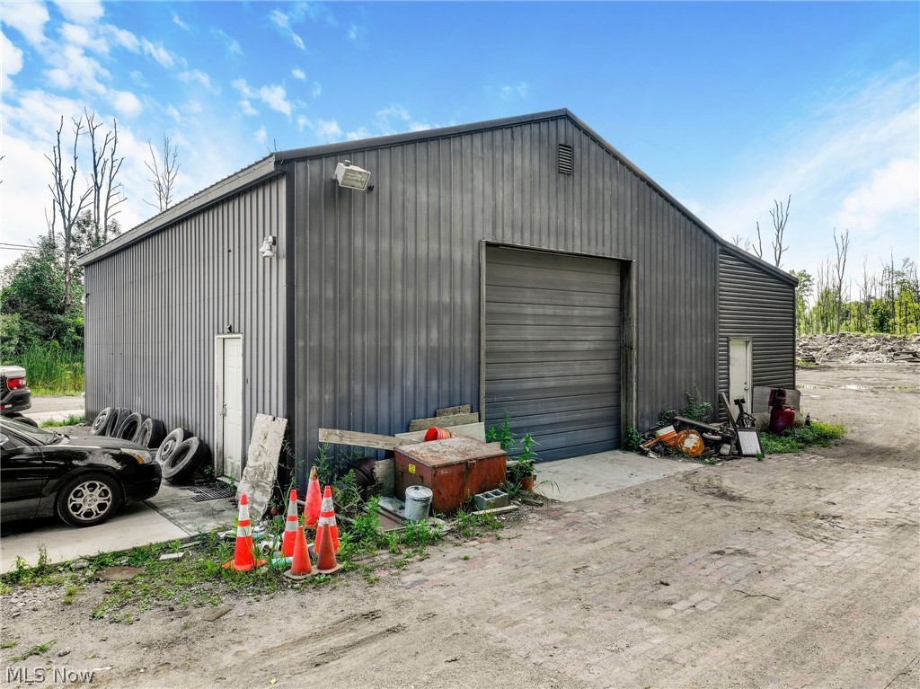 12989 Mayfield Road Chardon OH 44024