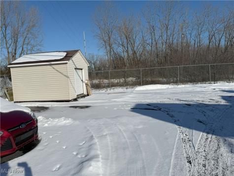 1801 Elyria Avenue Lorain OH 44052