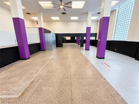 523 W Tuscarawas Avenue Barberton OH 44203