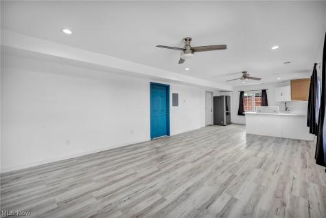 5393 Pearl Avenue Parma OH 44129