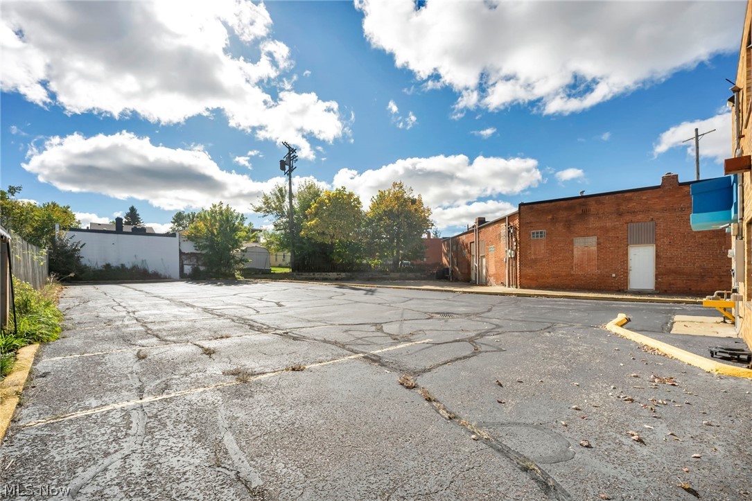 5393 Pearl Avenue Parma OH 44129