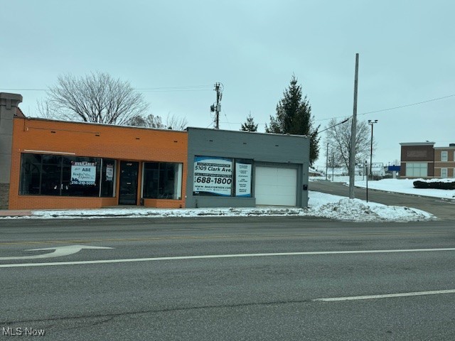 5421 Pearl Road Parma OH 44129