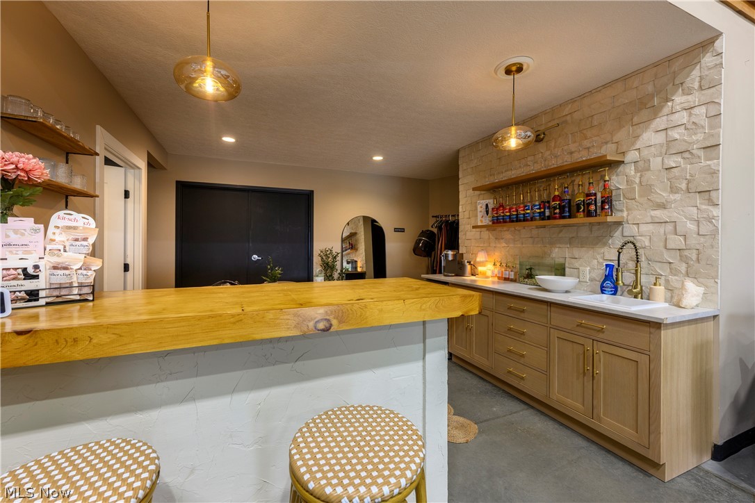 540 Belden Parkway NE Sugarcreek OH 44681