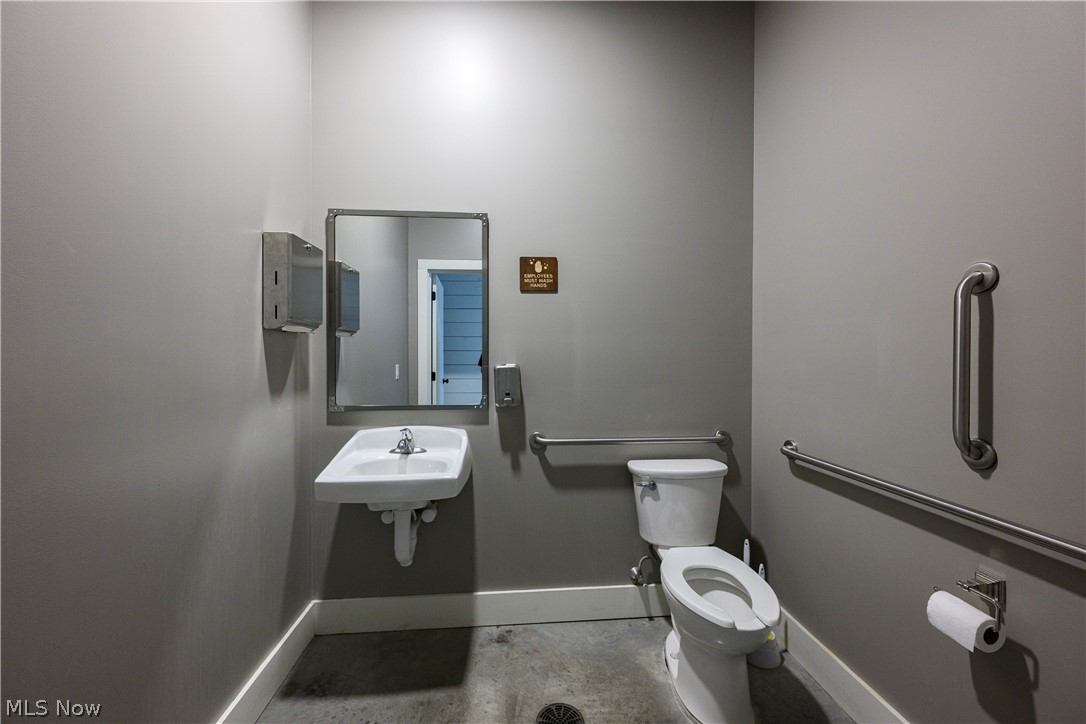 540 Belden Parkway NE Sugarcreek OH 44681