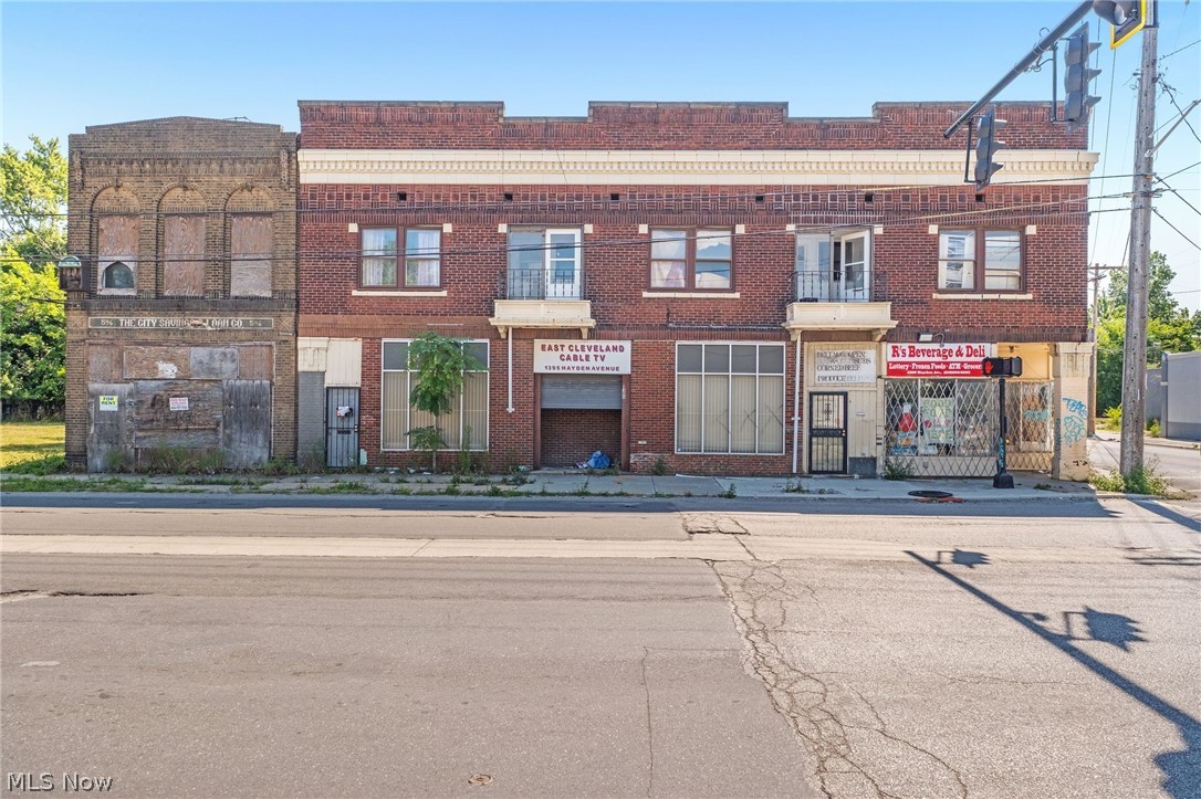 1393-1399 Hayden Avenue East Cleveland OH 44112