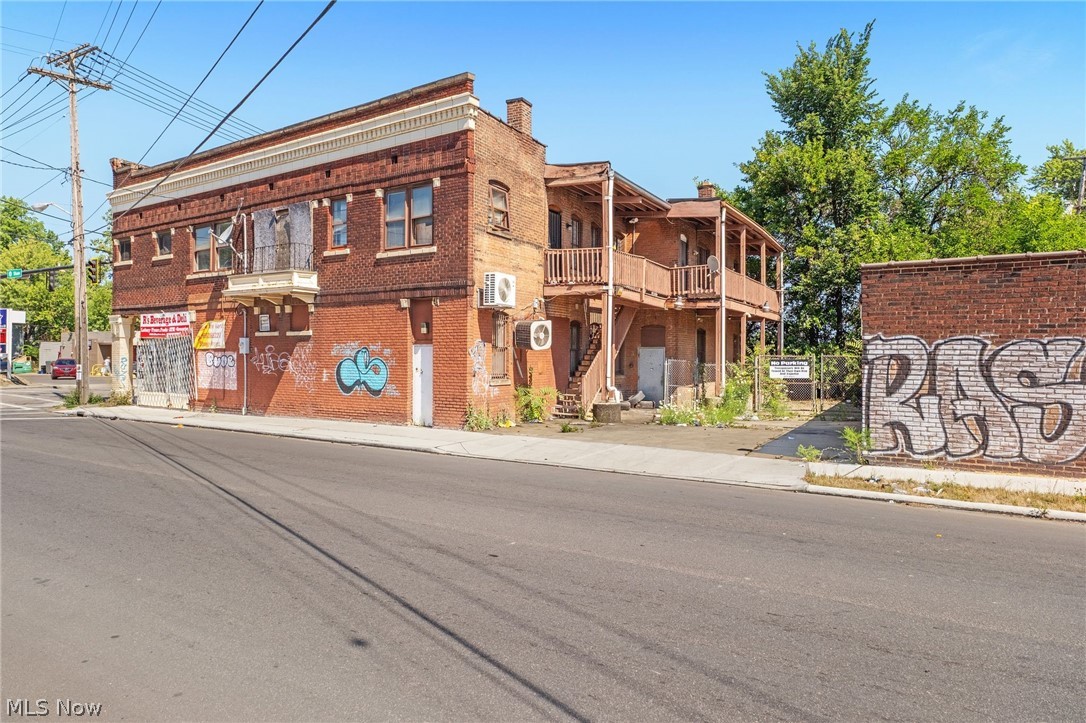 1393-1399 Hayden Avenue East Cleveland OH 44112
