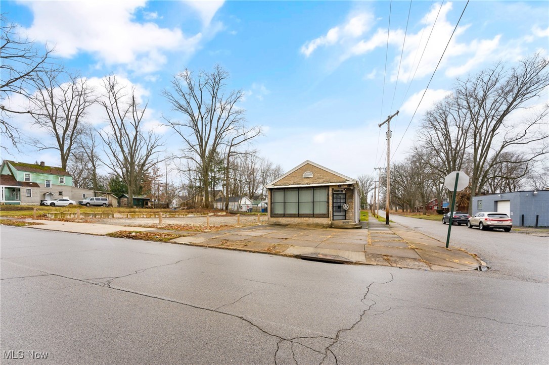 3502 Hillman Street Youngstown OH 44507