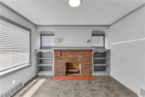 18515 Underwood Avenue Cleveland OH 44119