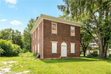 2320 Greensburg Road North Canton OH 44720