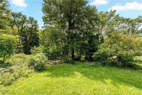 2320 Greensburg Road North Canton OH 44720