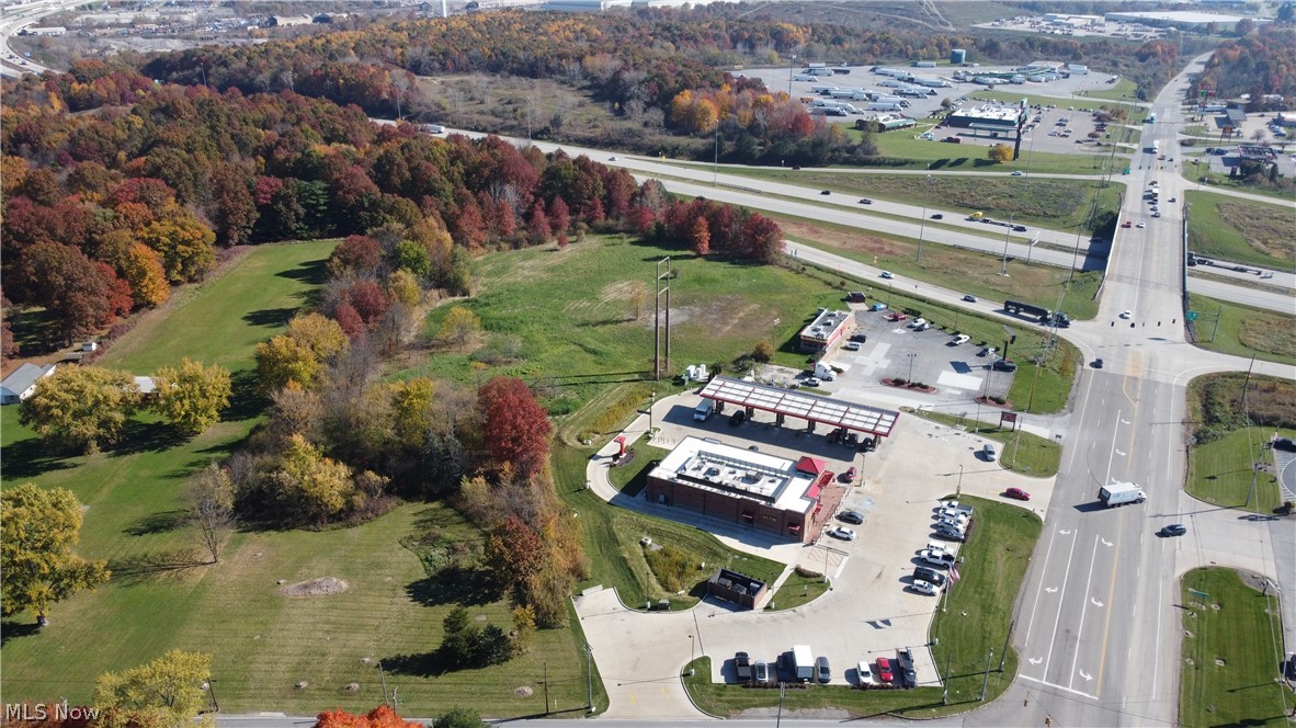 2711-2724 Salt Springs Road Girard OH 44420