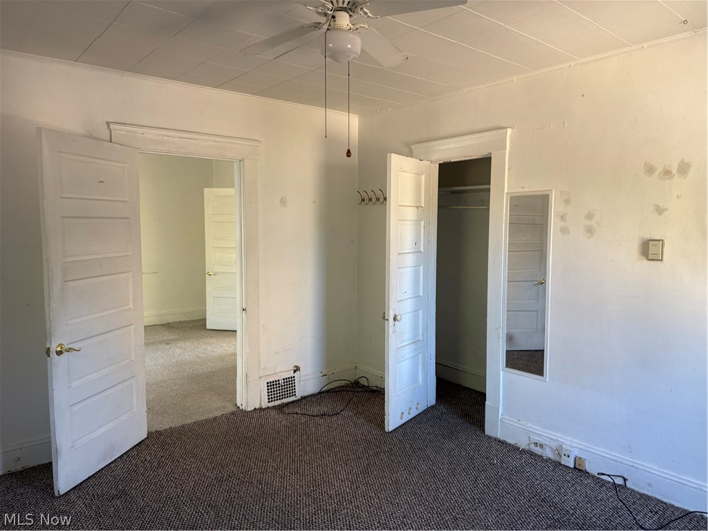 2018 Dowd Avenue Lakewood OH 44107