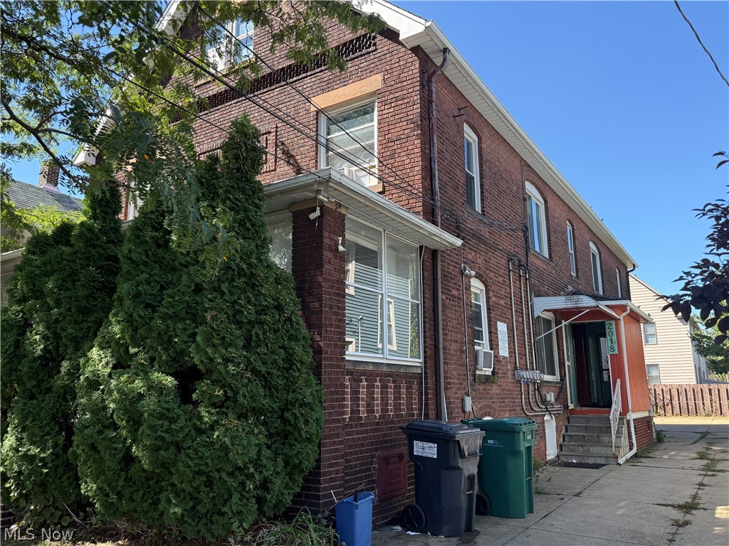 2018 Dowd Avenue Lakewood OH 44107