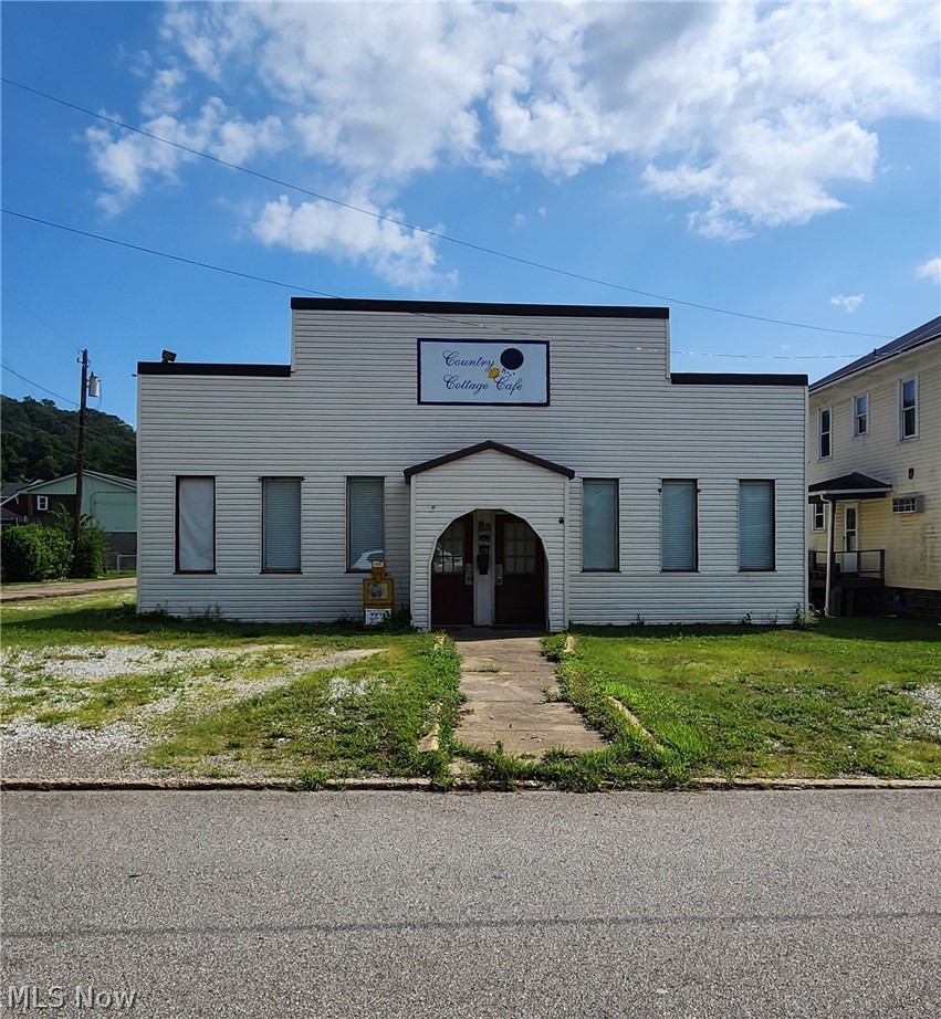 203 Ohio Street Brilliant OH 43913