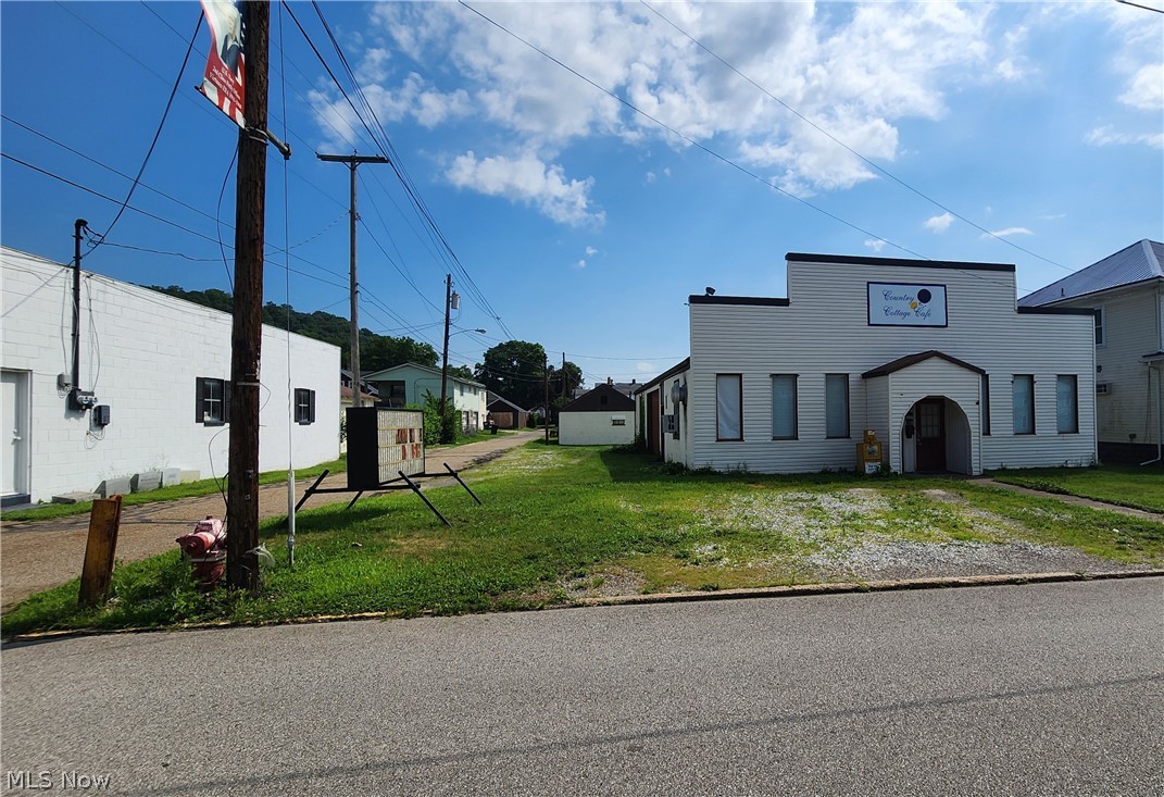 203 Ohio Street Brilliant OH 43913