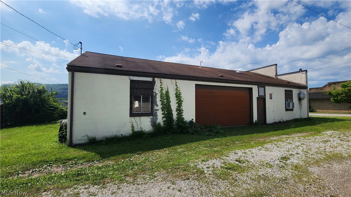 203 Ohio Street Brilliant OH 43913