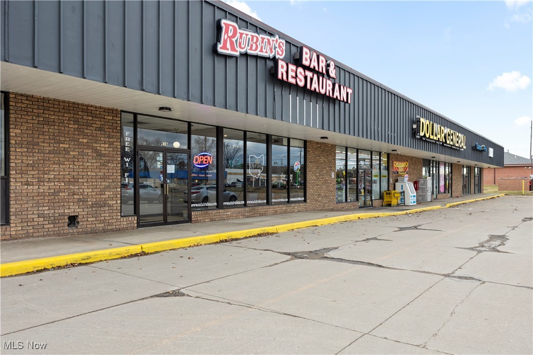 616 Leona Street Elyria OH 44035