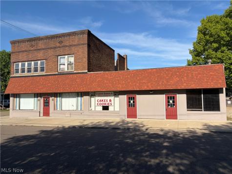405 Parkview Street NE Massillon OH 44646