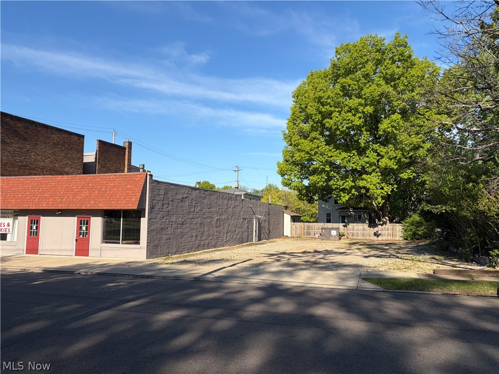 405 Parkview Street NE Massillon OH 44646