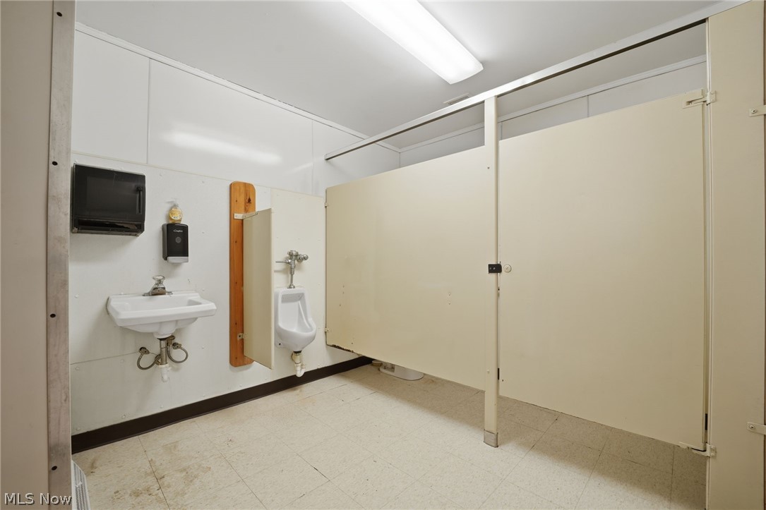 380 E Main Andover OH 44003