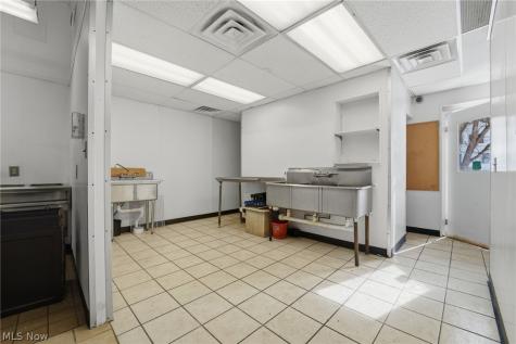 380 E Main Andover OH 44003