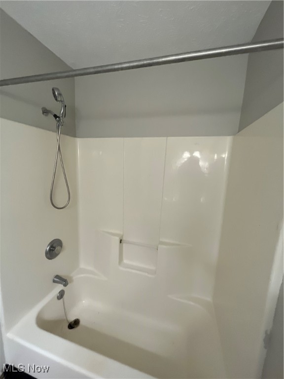 2069 Hubbard Road Madison OH 44057