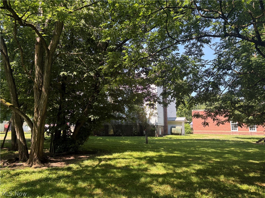 2965 High Street Rock Creek OH 44084