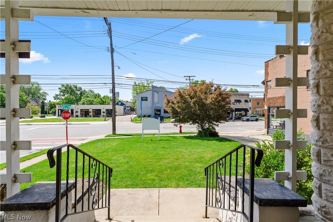 15522 Madison Avenue Lakewood OH 44107